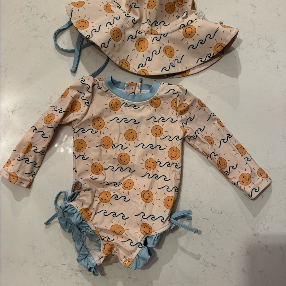 Caden Lane Sun’s Out Long Sleeve Rash Guard with Ruffle Bottom Swimsuit Set